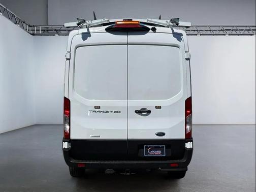 Oxford White 2023 Ford Transit-250 Base