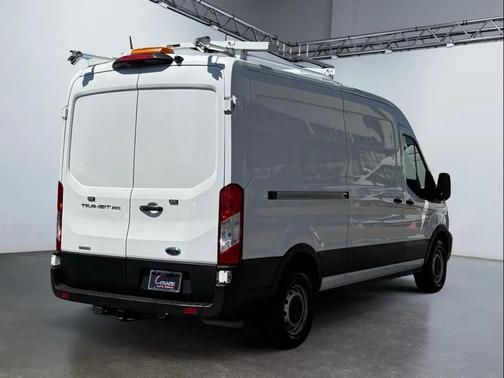 Oxford White 2023 Ford Transit-250 Base