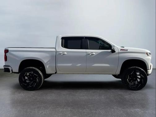White 2020 Chevrolet Silverado 1500 RST