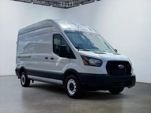 2022 Ford Transit-250 Base