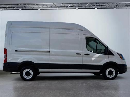 2022 Ford Transit-250 Base