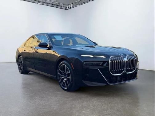 2023 BMW 760 i xDrive