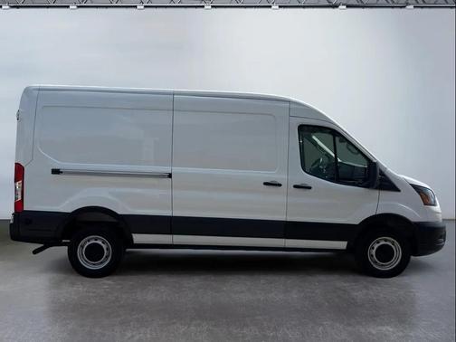 Oxford White 2025 Ford Transit-250 Base