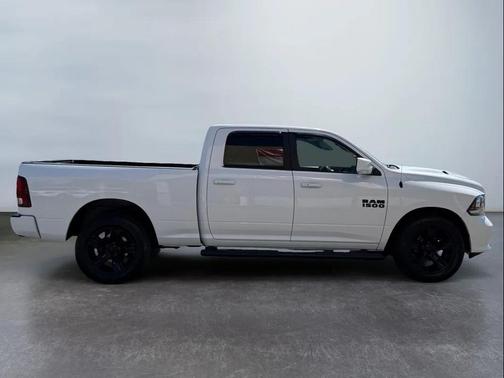 2018 RAM 1500 Night Crew Cab 4x4 6'4' Box