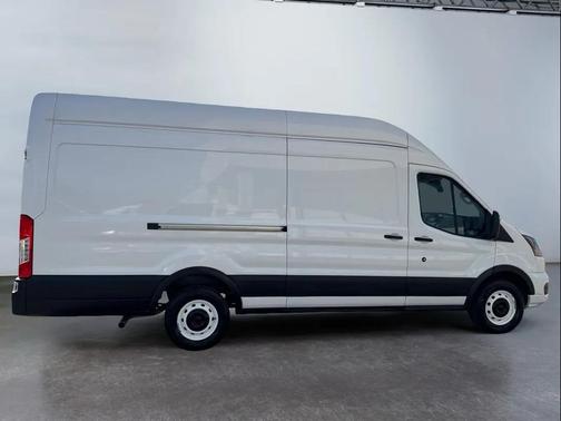 Oxford White 2023 Ford Transit-250 Base