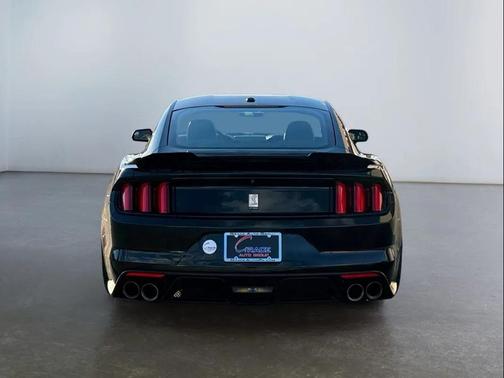 2017 Ford Shelby GT350 Base