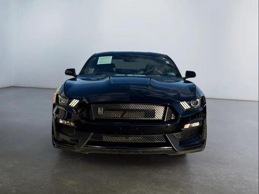 2017 Ford Shelby GT350 Base