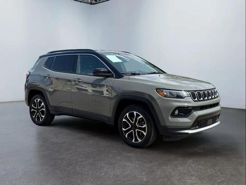 Sting-Gray Clearcoat 2023 Jeep Compass Limited