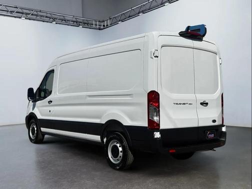Oxford White 2025 Ford Transit-250 Base