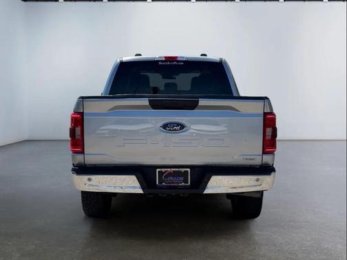 Iconic Silver Metallic 2022 Ford F-150 XLT
