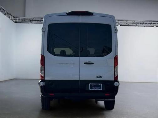 2022 Ford Transit-250 Base
