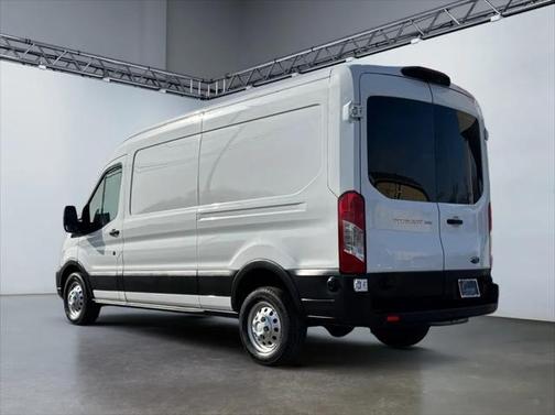 2022 Ford Transit-250 Base
