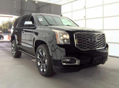 Dark Sapphire Blue Metallic 2019 GMC Yukon Denali
