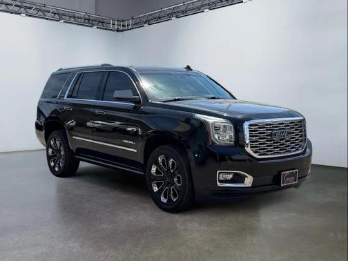 Dark Sapphire Blue Metallic 2019 GMC Yukon Denali