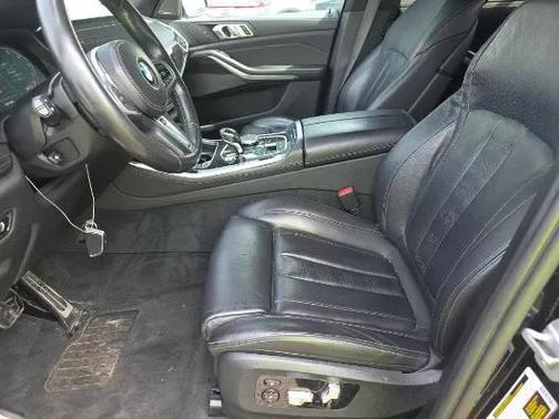 2020 BMW X5 M50i