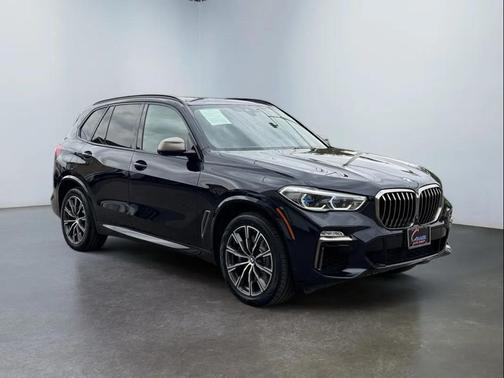 2020 BMW X5 M50i