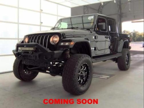 Black Clearcoat 2021 Jeep Gladiator Overland