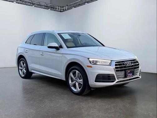 2020 Audi Q5 45 Premium
