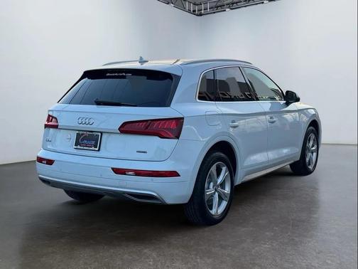 2020 Audi Q5 45 Premium