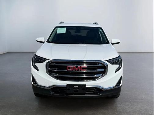 Summit White 2020 GMC Terrain SLT