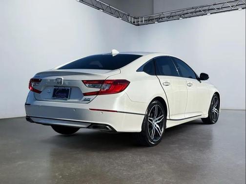 2021 Honda Accord Touring 2.0T