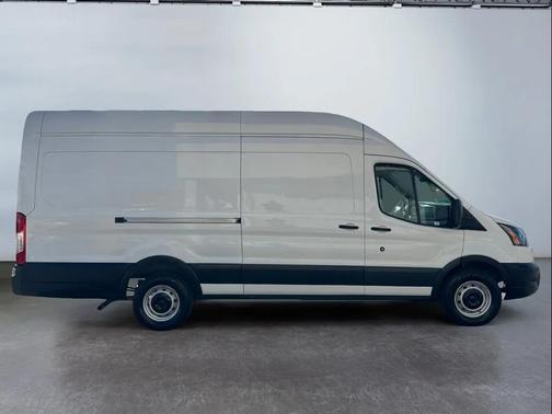 2022 Ford Transit-350 Base