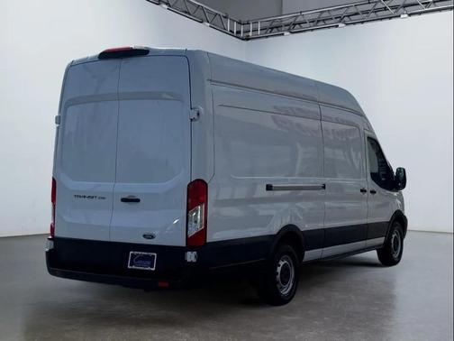 Oxford White 2023 Ford Transit-250 Base