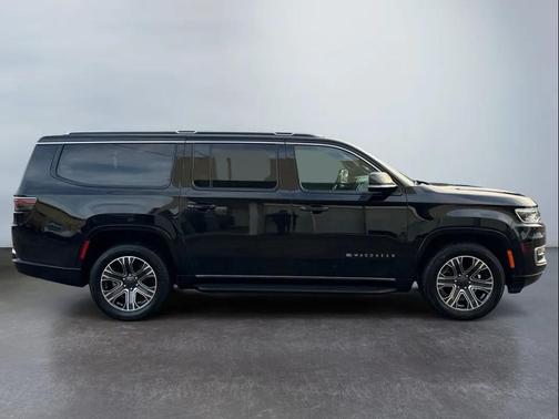 2024 Jeep Wagoneer L Series II 4x4