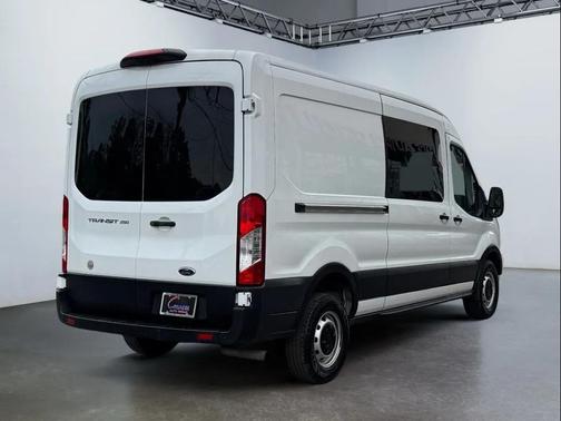 Oxford White 2024 Ford Transit-250 Base
