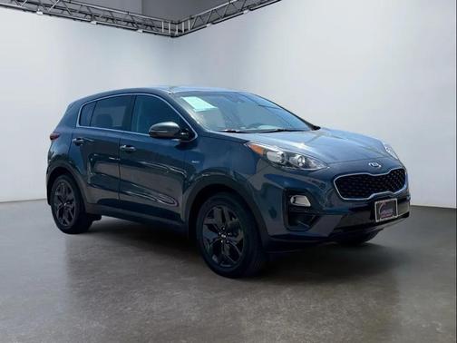 Pacific Blue 2022 Kia Sportage LX