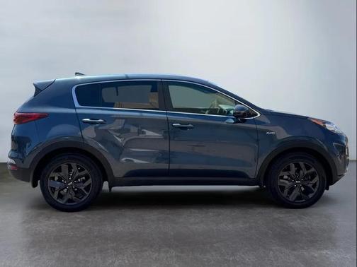 Pacific Blue 2022 Kia Sportage LX
