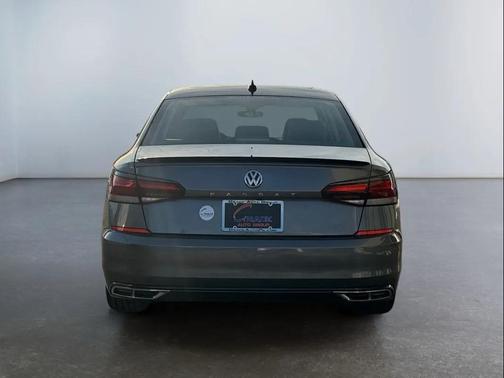2020 Volkswagen Passat 2.0T R-Line