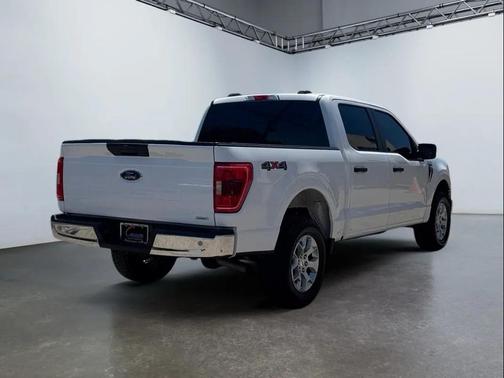 Oxford White 2023 Ford F-150 XLT