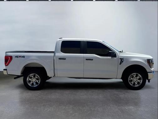 Oxford White 2023 Ford F-150 XLT