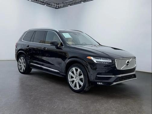 2019 Volvo XC90 T6 Inscription