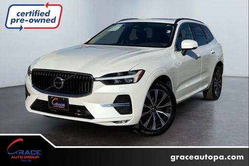 Crystal White Metallic 2023 Volvo XC60 B5 Core