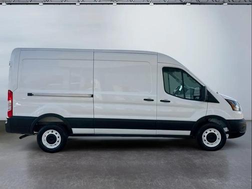 Oxford White 2025 Ford Transit-250 Base