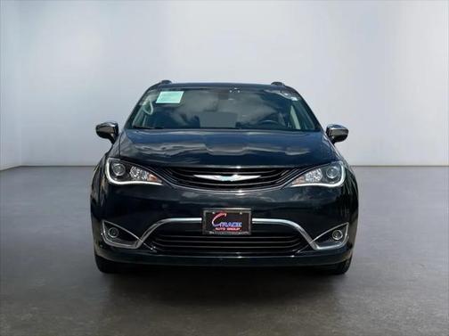 2018 Chrysler Pacifica Hybrid Limited