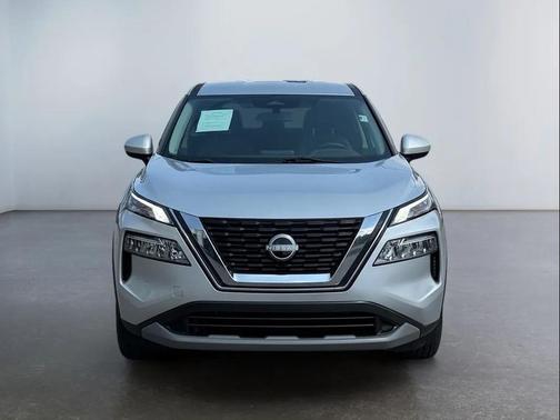 Brilliant Silver Metallic 2023 Nissan Rogue SV