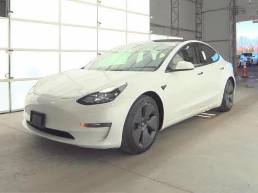 2022 Tesla Model 3 Long Range