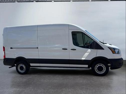 Oxford White 2024 Ford Transit-250 Base