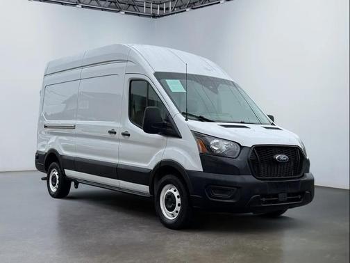 2022 Ford Transit-250 Base