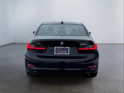 2022 BMW 330 xDrive
