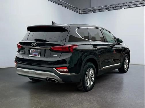 2019 Hyundai SANTA FE SE 2.4