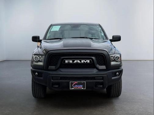 2019 RAM 1500 Classic Warlock Crew Cab 4x4 5'7' Box