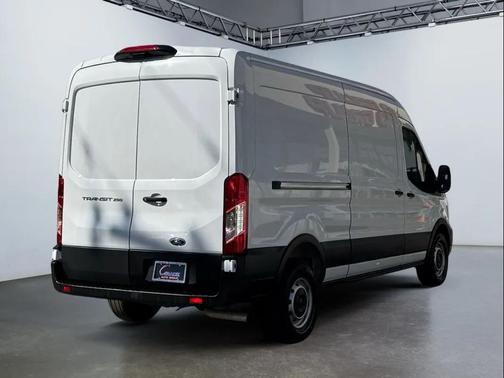 Oxford White 2025 Ford Transit-250 Base