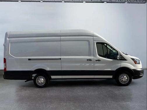 Oxford White 2023 Ford Transit-350 Base