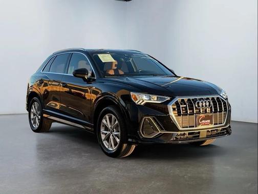2022 Audi Q3 45 S line Premium Plus