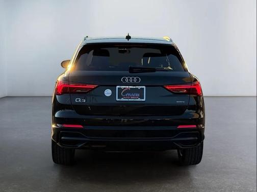 2022 Audi Q3 45 S line Premium Plus