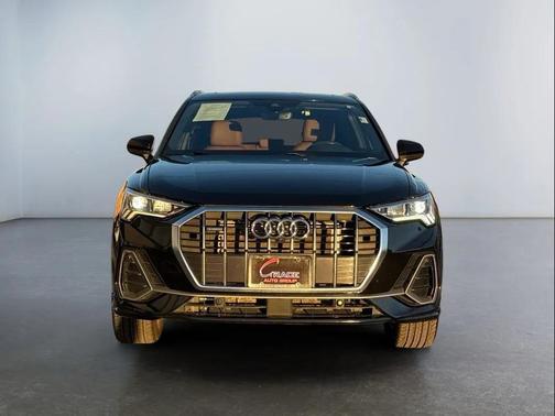 2022 Audi Q3 45 S line Premium Plus